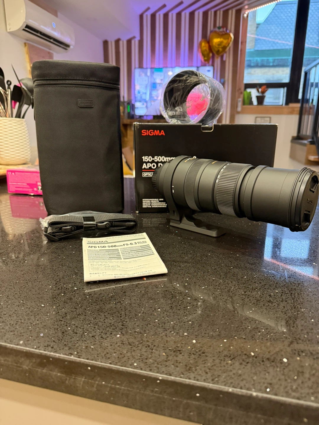 Sigma 150-500mm f/5-6.3 Lens for Nikon F-Mount - Box Set