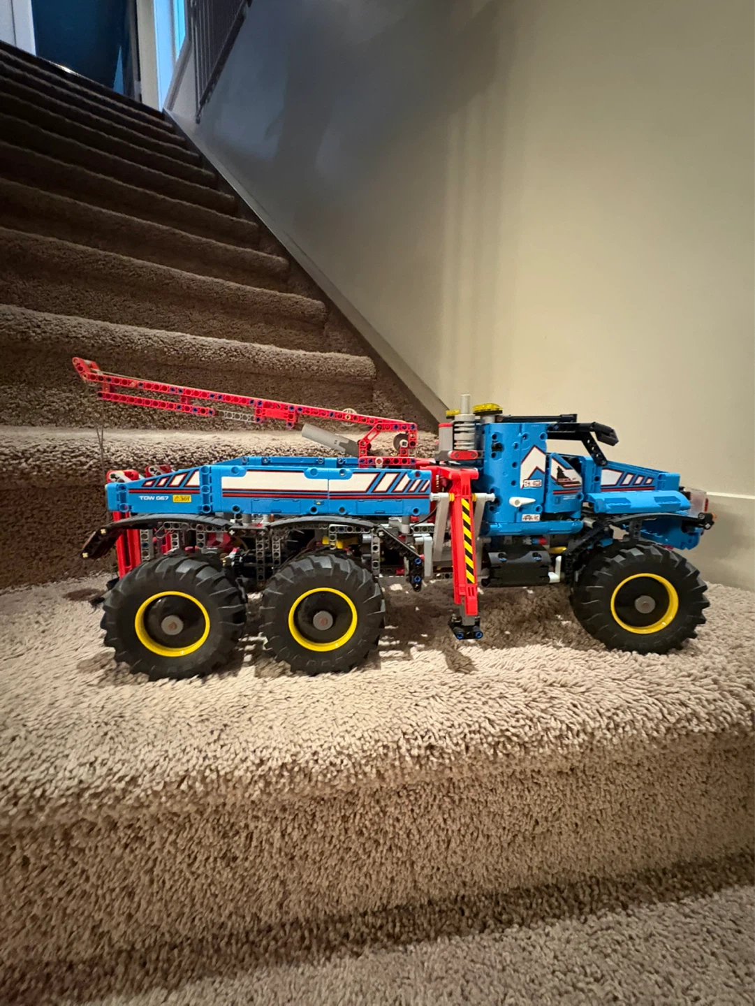 LEGO TECHNIC 6x6 Tow Truck - photo 2