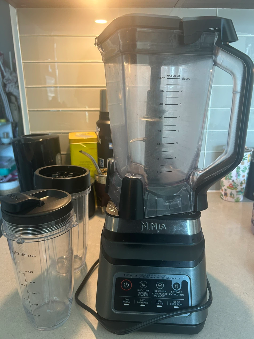 Ninja Blender with Cups