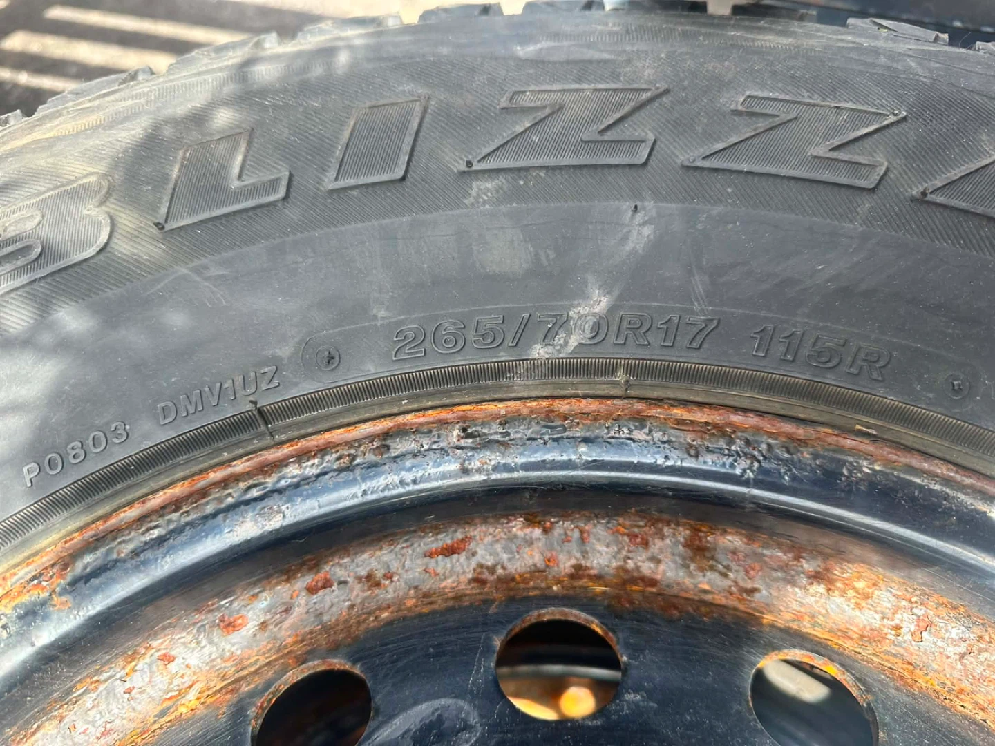Blizzak Snow Tires on Rims 265/70R17 - photo 4