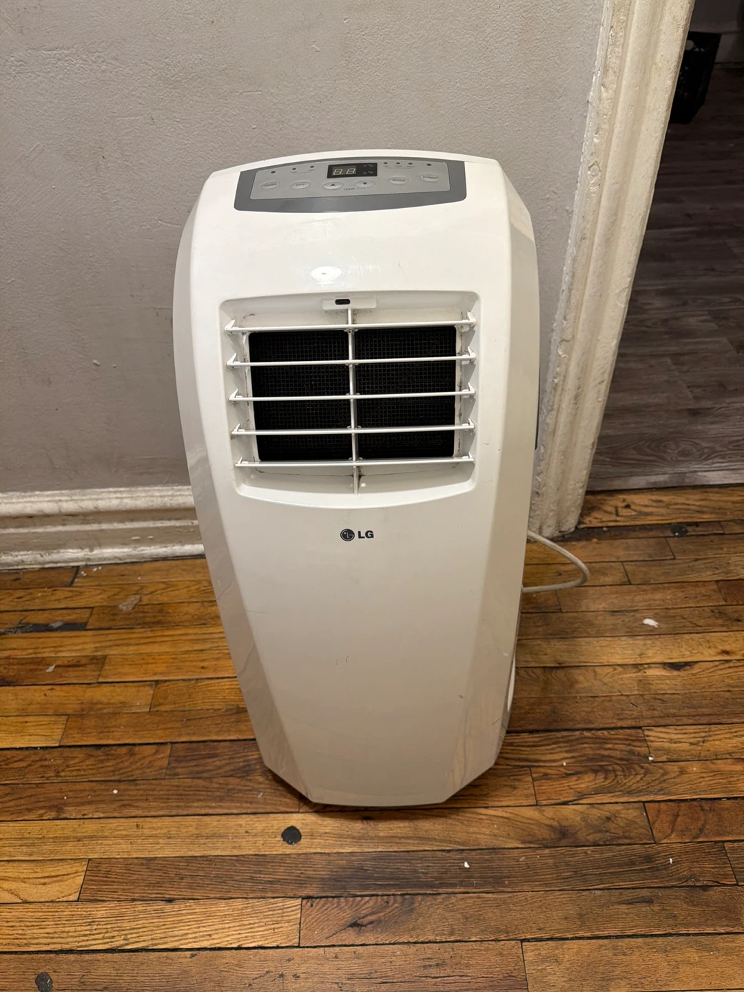 LG Portable Air Conditioner LP0910WN