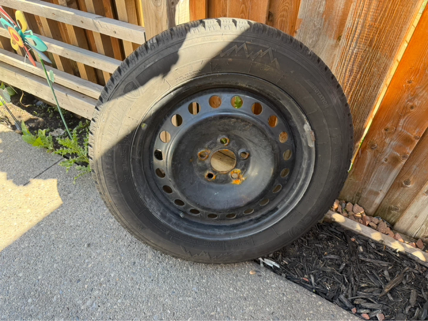 Winterforce 2 Tire P215/55R16 93S M+S