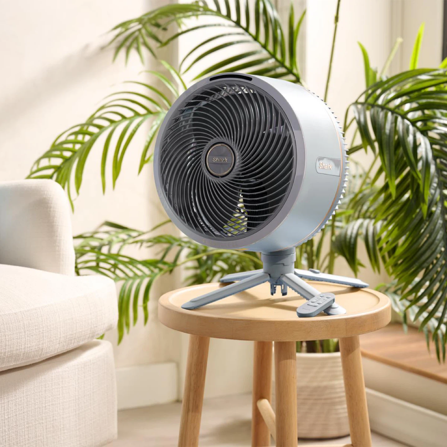Shark FlexBreeze Indoor/Outdoor Cordless Fan - photo 4