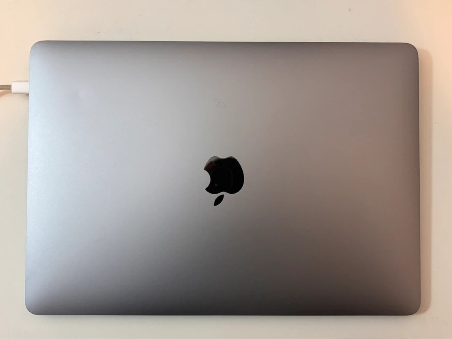 Apple MacBook Air M1 2020, 8GB RAM, 256GB SSD