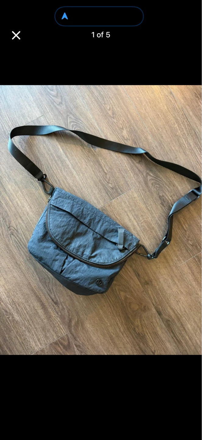 Lululemon Festival Bag - black