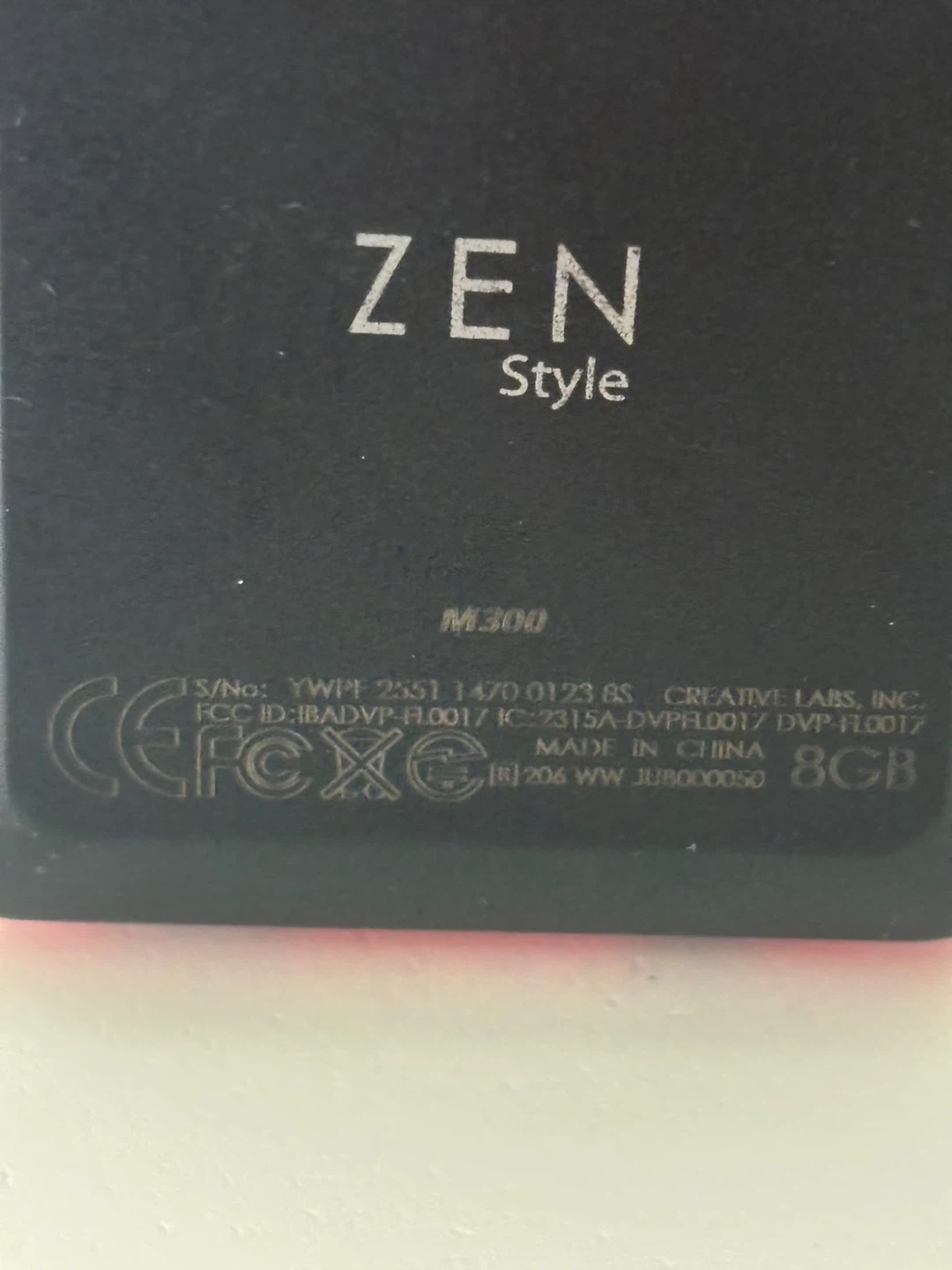 Creative ZEN Style M300 MP3 Player - 8GB - photo 4