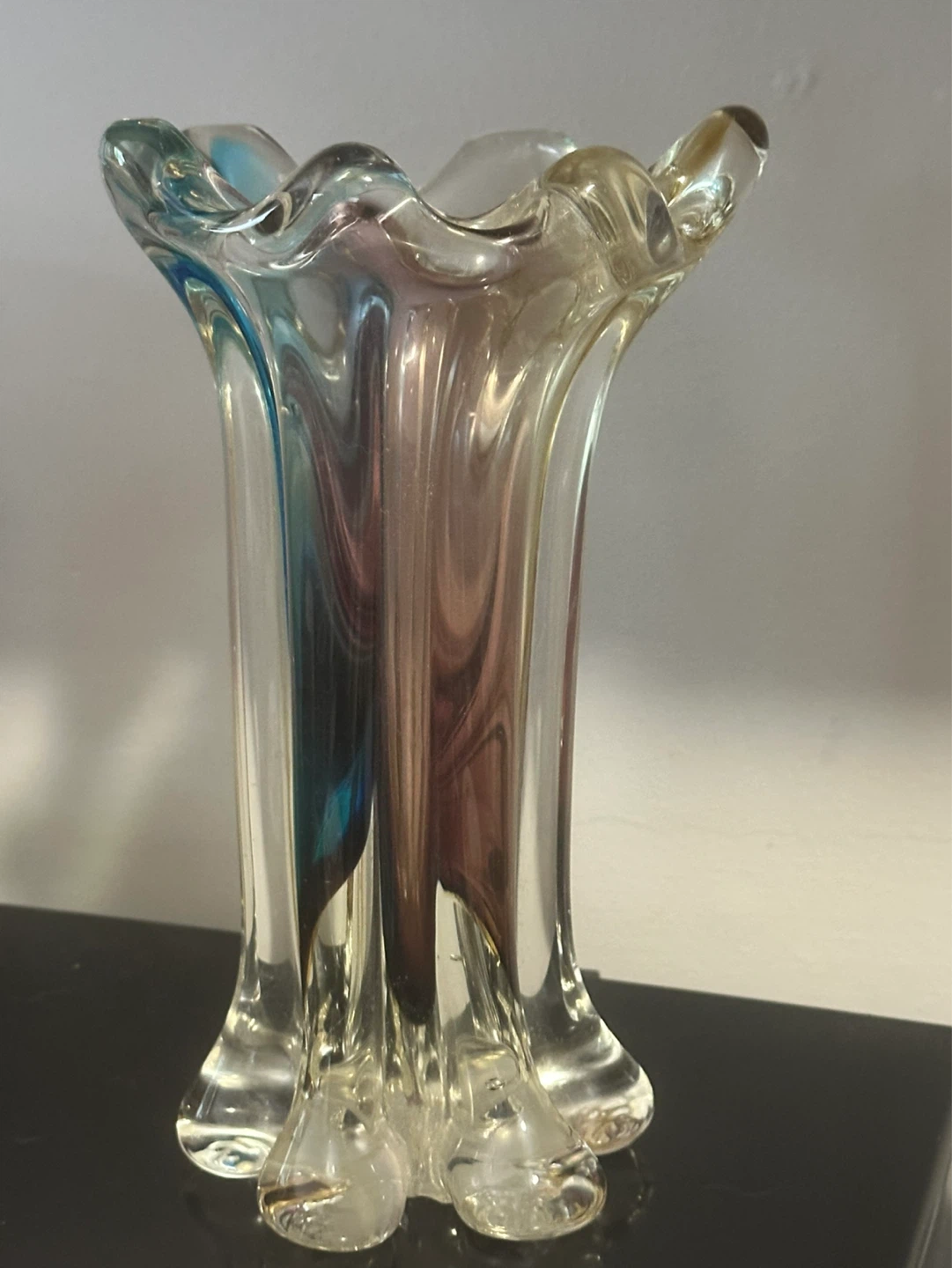 Mid Century Japanese Sanyu Art Glass Vase