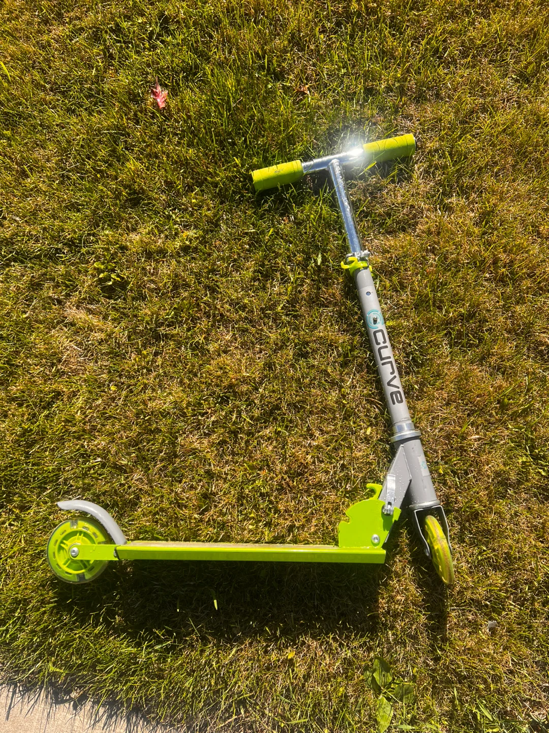 CURVE Scooter - Green