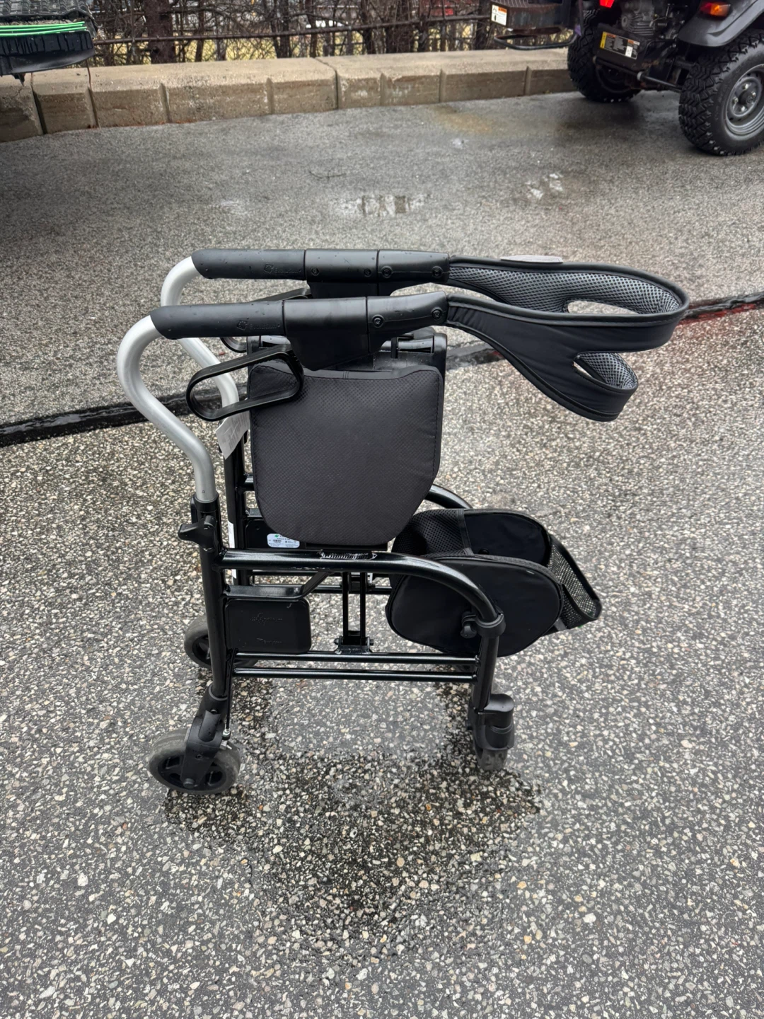 EVOLUTION TRILLIUM TALL WALKER ROLLATOR DELIVERY INCLUDED - photo 2