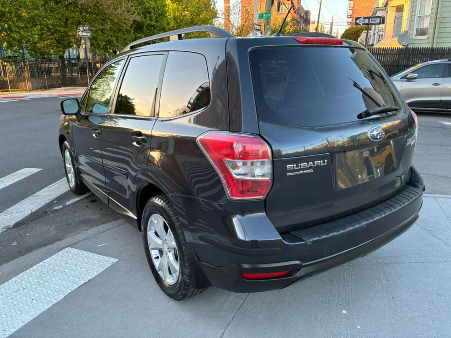 Subaru Forester 2.5i AWD Dark Gray SUV - photo 4