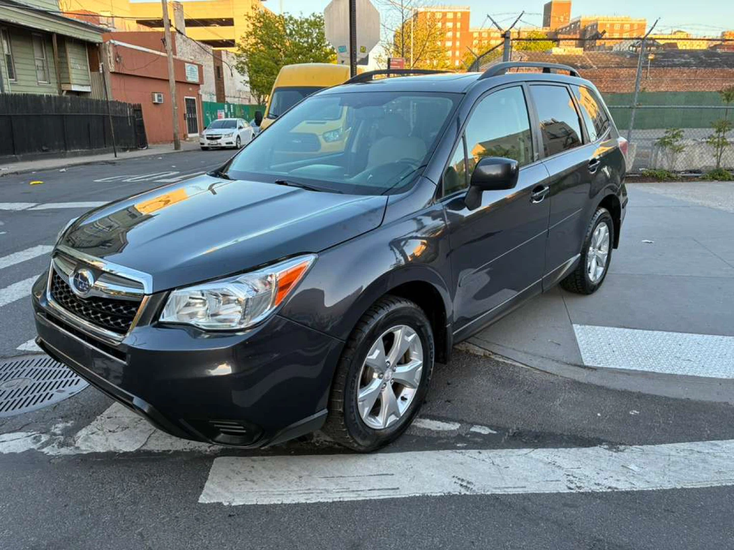 Subaru Forester 2.5i AWD Dark Gray SUV - photo 3