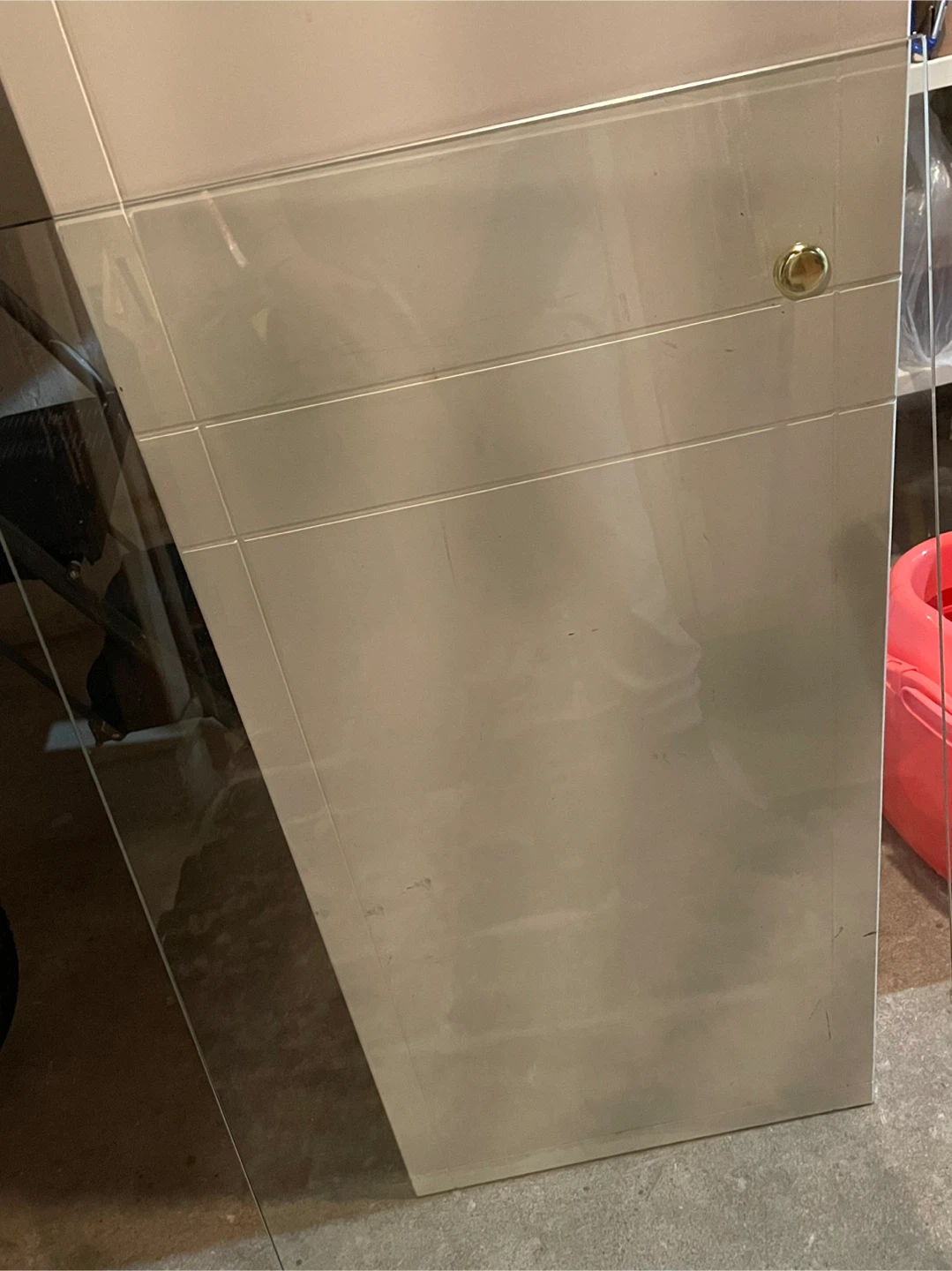 20” x 37” tempered glass
