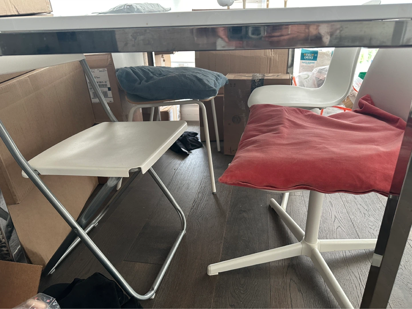 dining table - photo 5