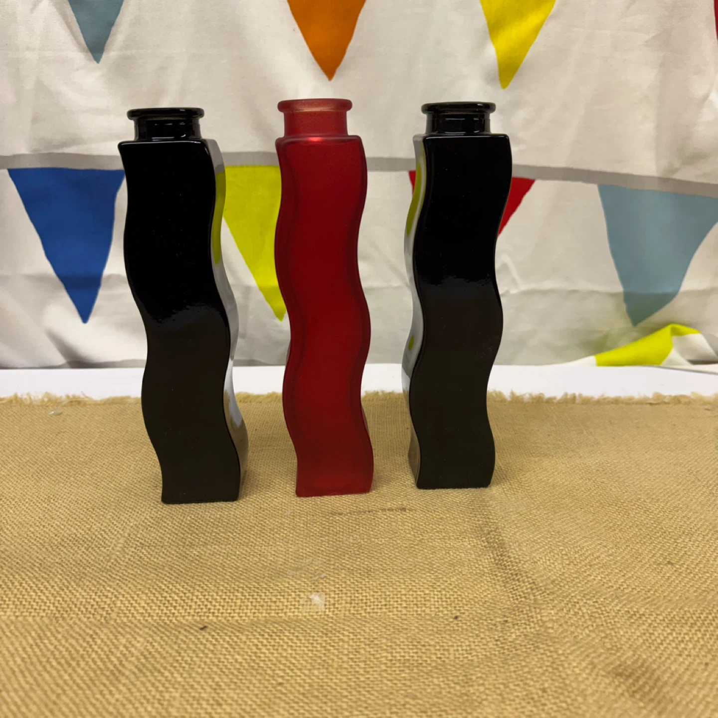 IKEA WAVE VASES SET OF 3 BLACK RED