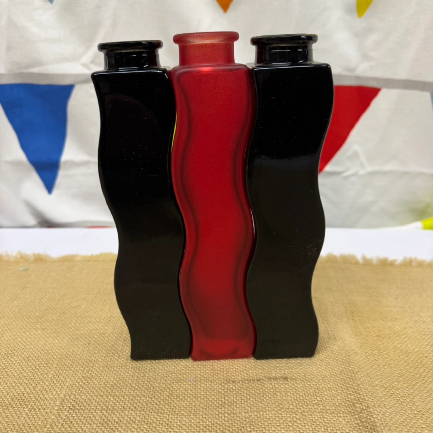 IKEA WAVE VASES SET OF 3 BLACK RED - photo 2