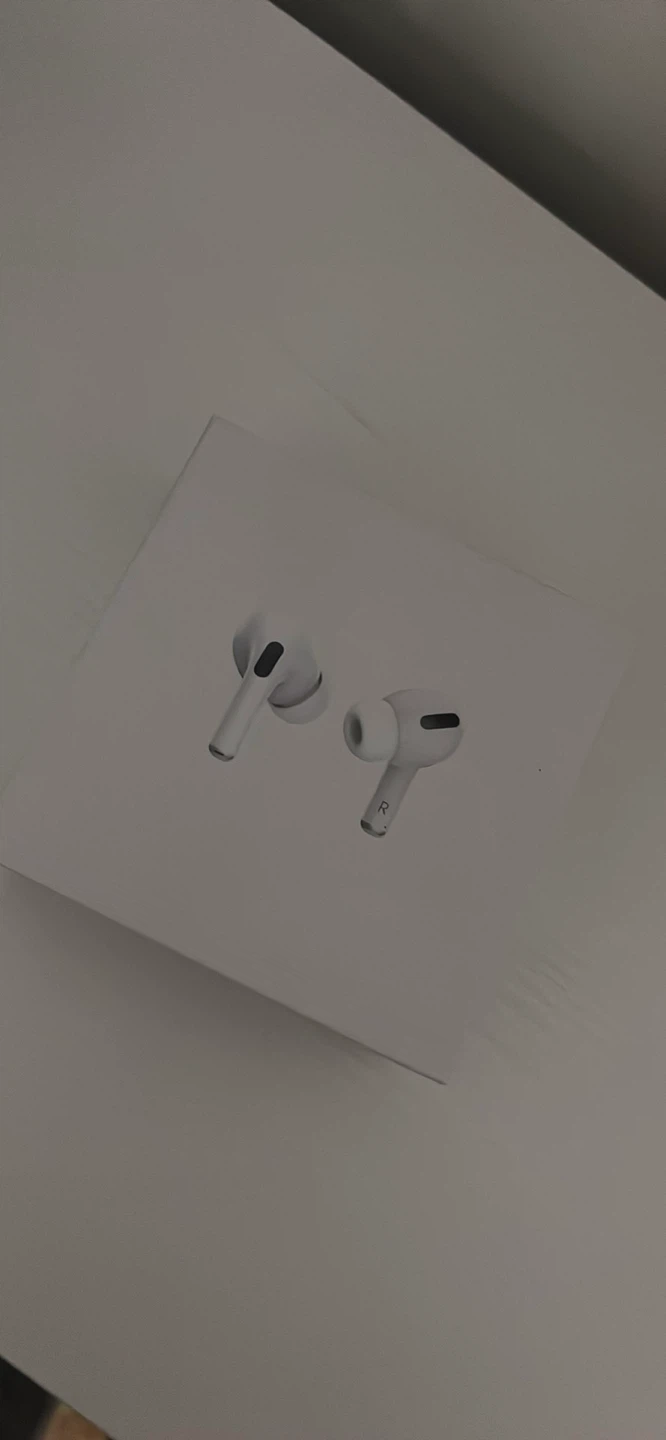 Apple AirPods Pro (2nd Gen) with MagSafe Charging Case