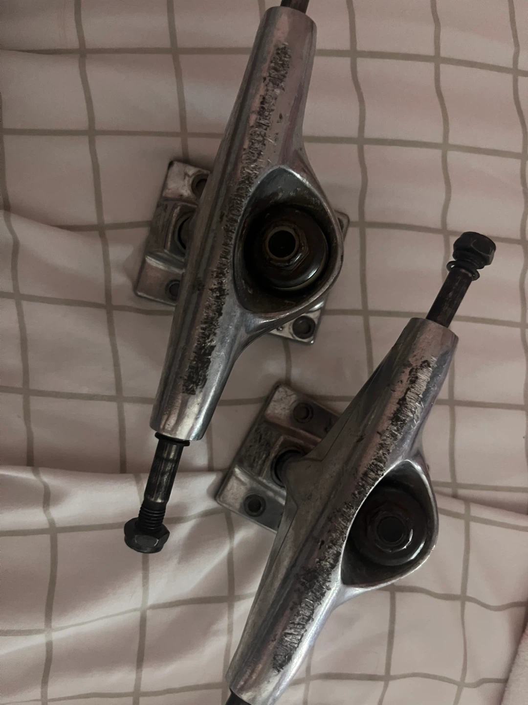 Skateboard Trucks