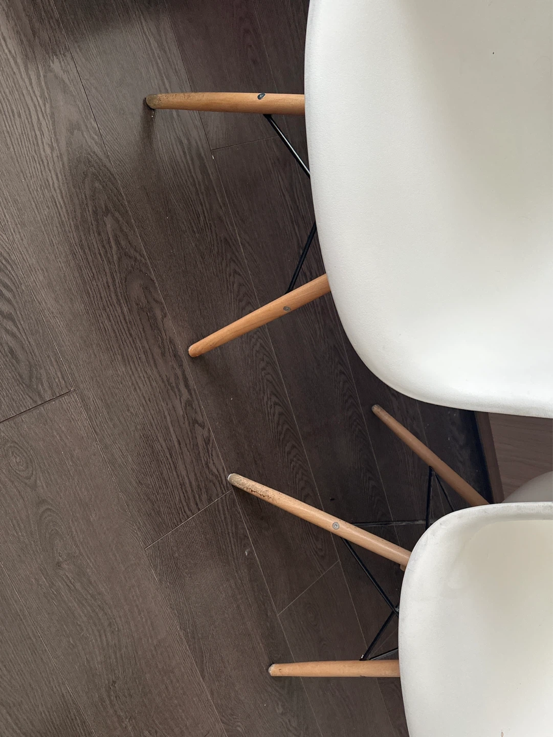Set of 2 White Modern Dining Chairs - photo 4