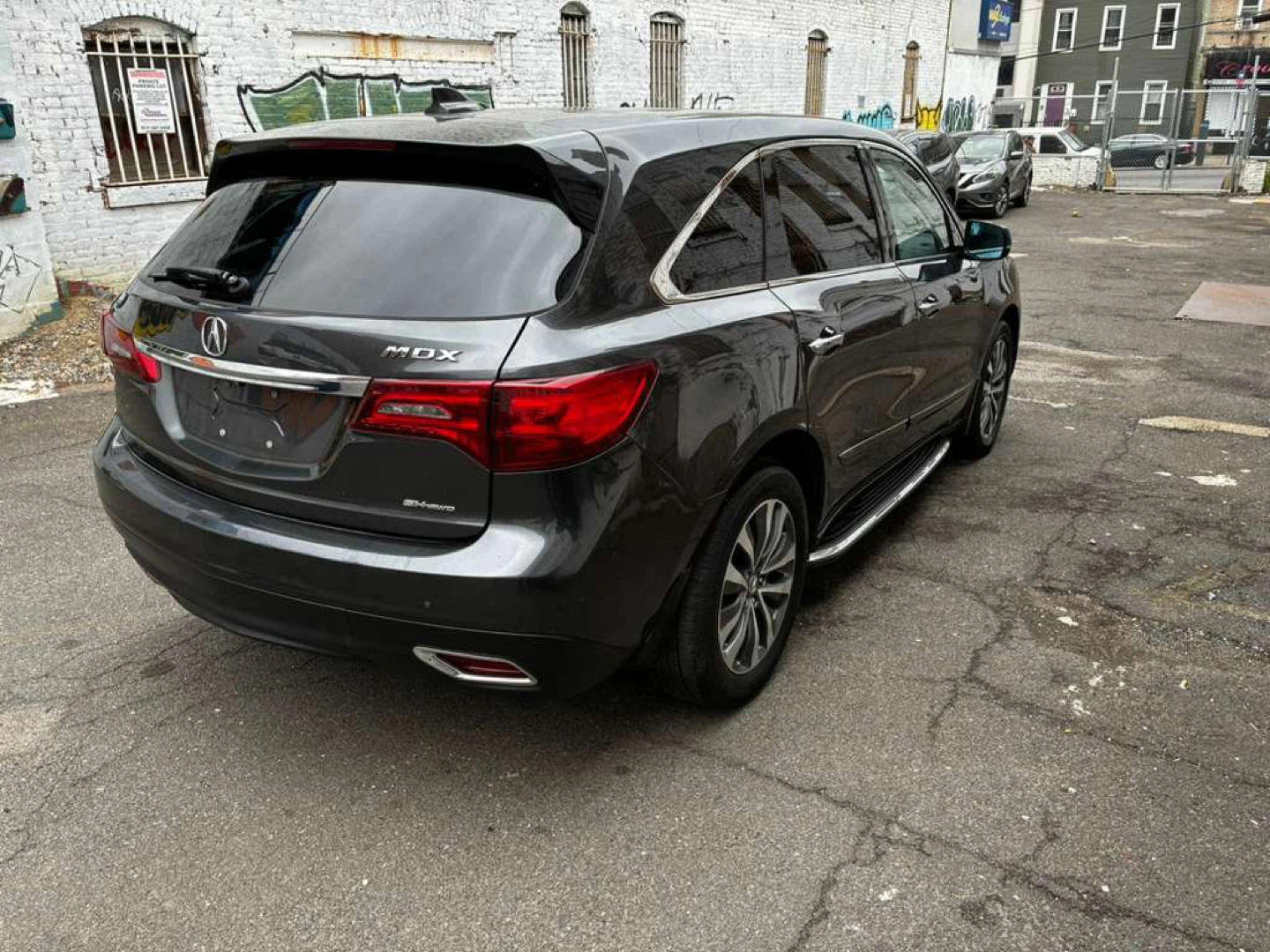 Acura MDX SUV - photo 5