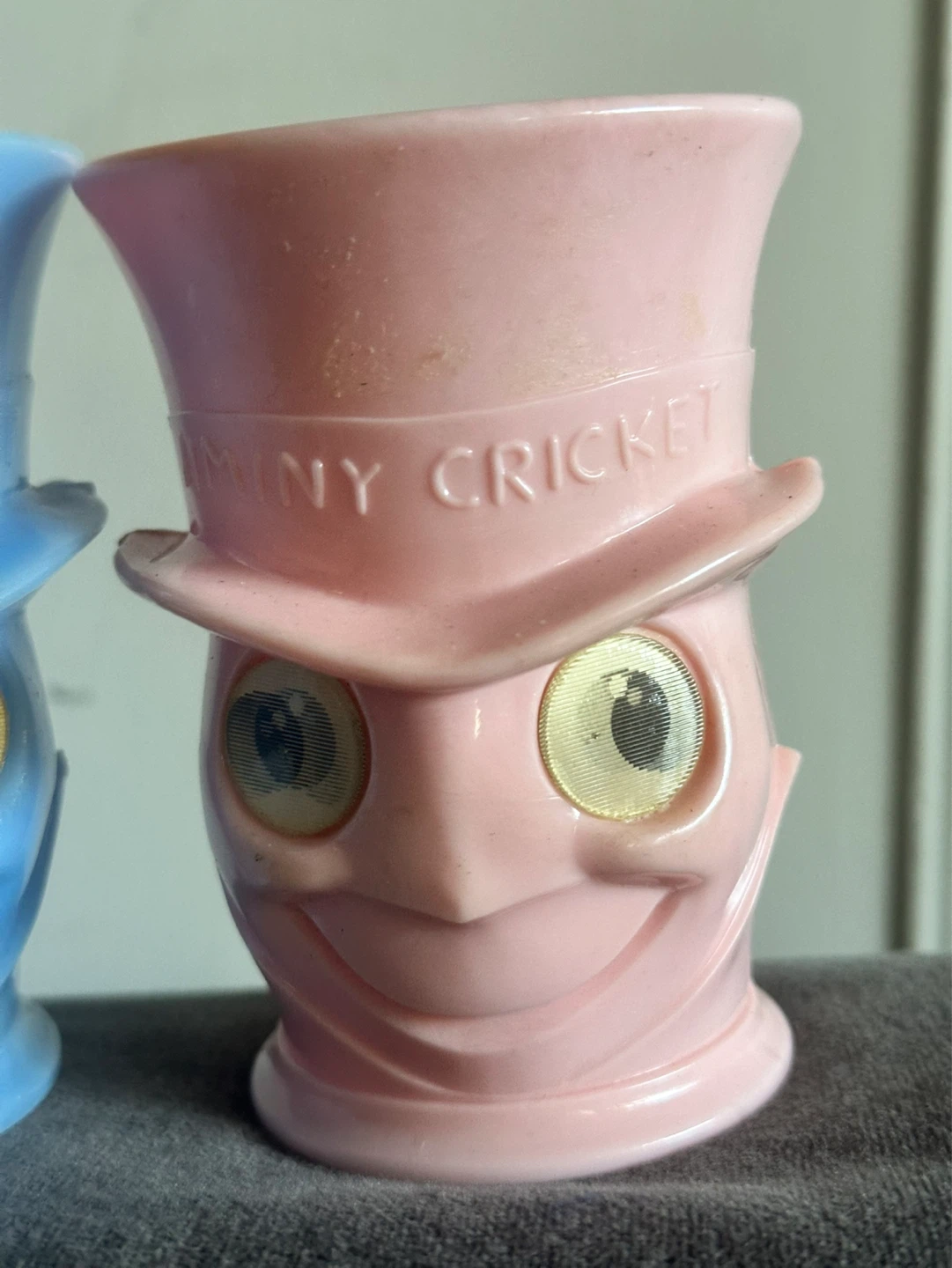 Pair of Jiminy Cricket Pink and Blue Plastic Cups - photo 3
