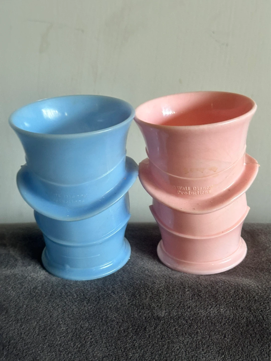 Pair of Jiminy Cricket Pink and Blue Plastic Cups - photo 4