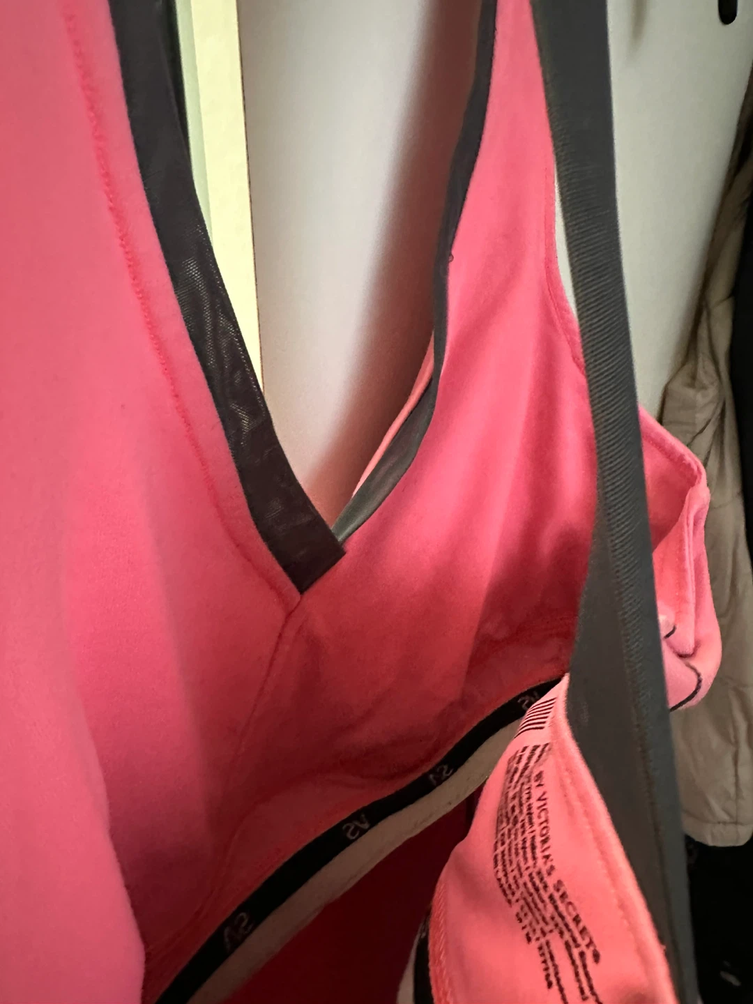 Victoria's Secret VSX Sport Tank Top M - photo 3
