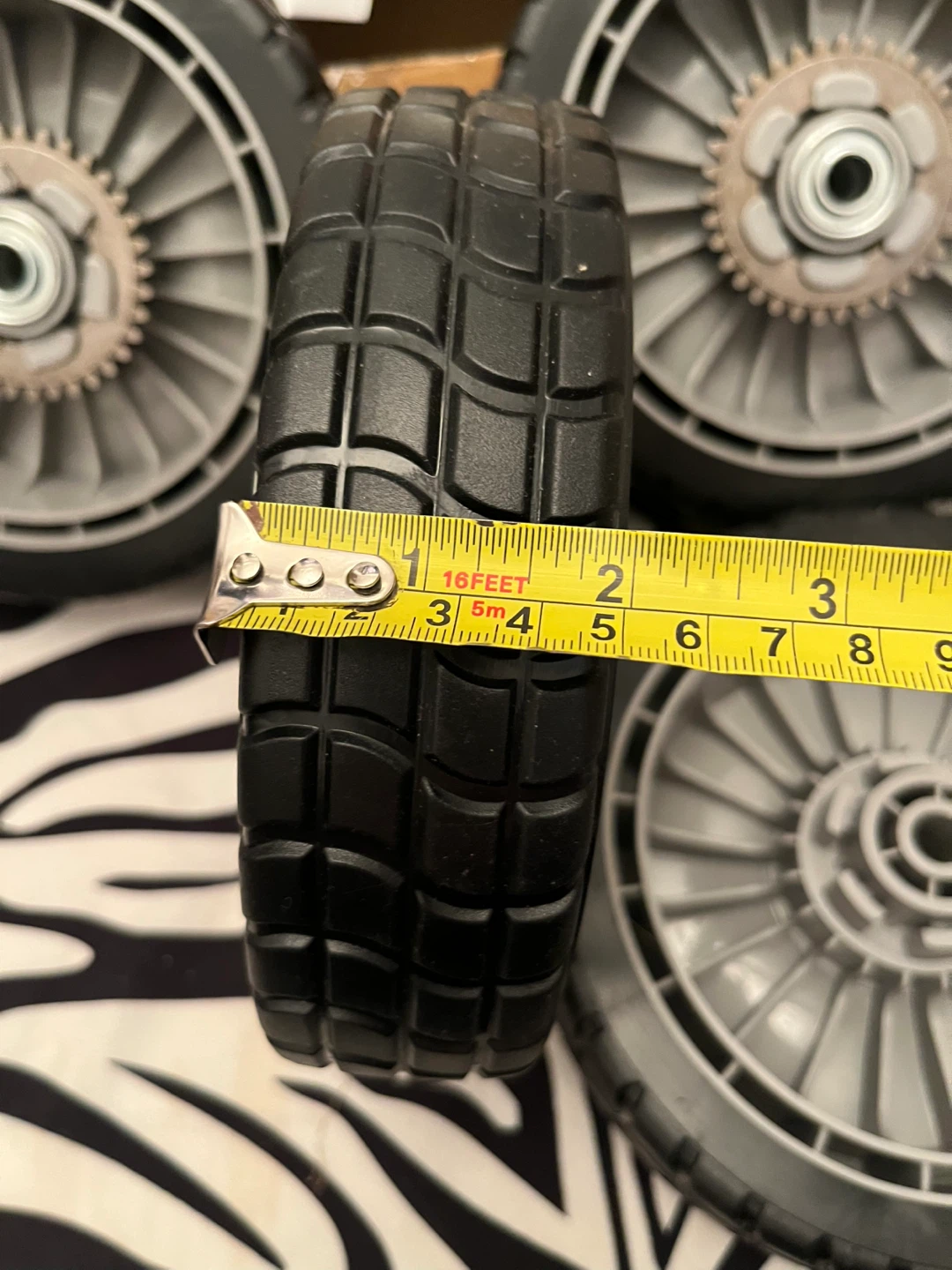 🛞 Set of 4 Replacement Wheels 🛞 - photo 3