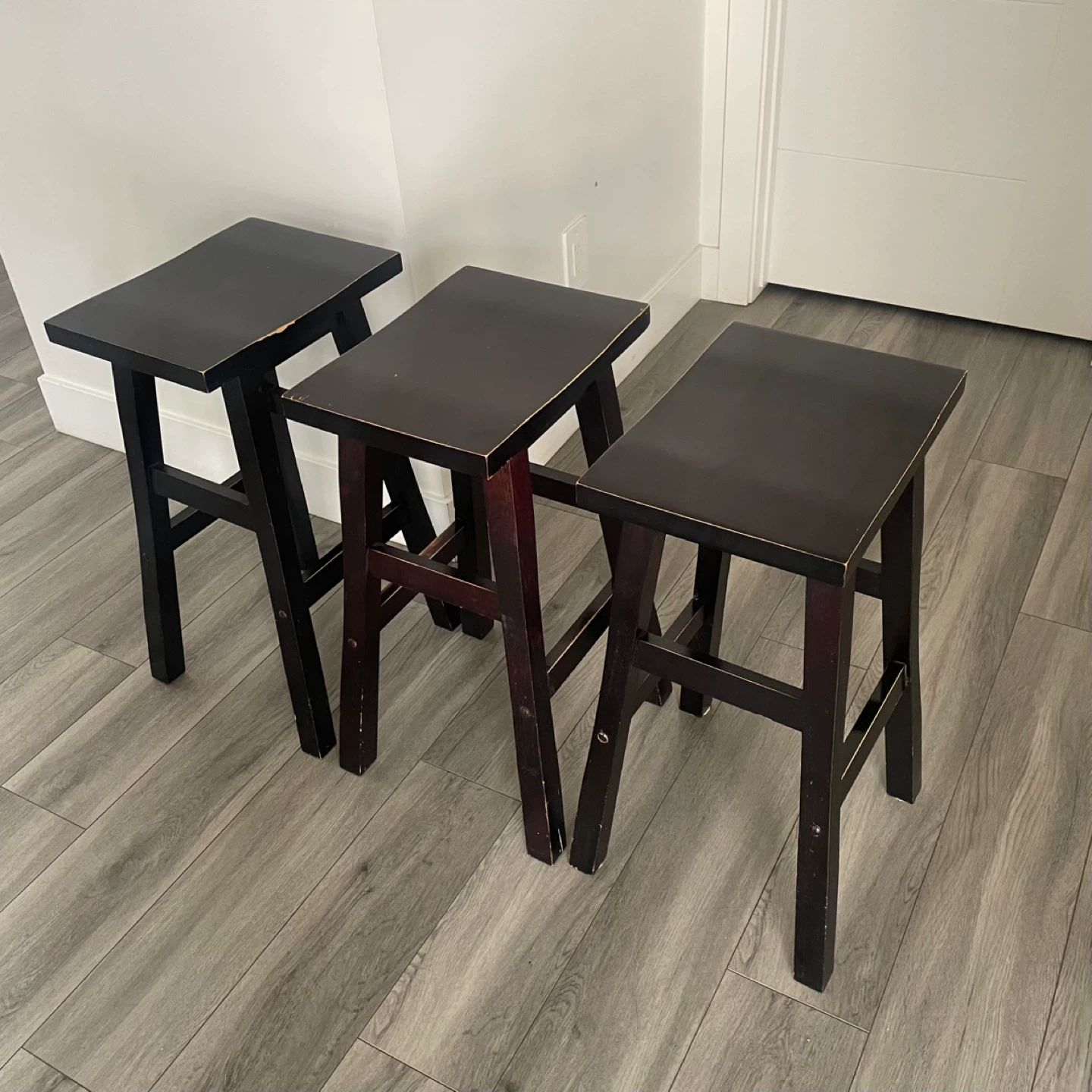 3 Bar Stools - photo 3