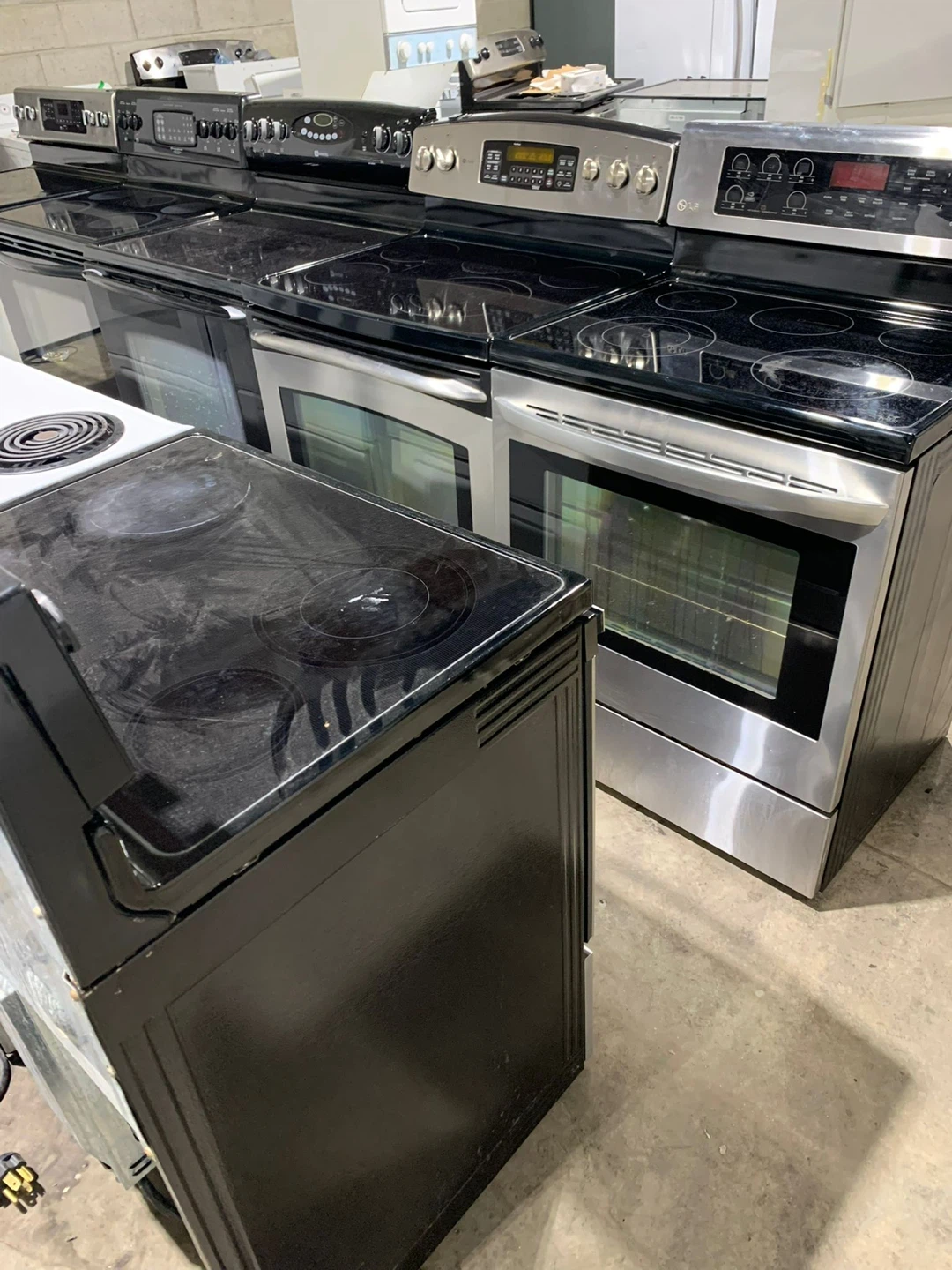 Clean Glass Stove for sale!!! - photo 4