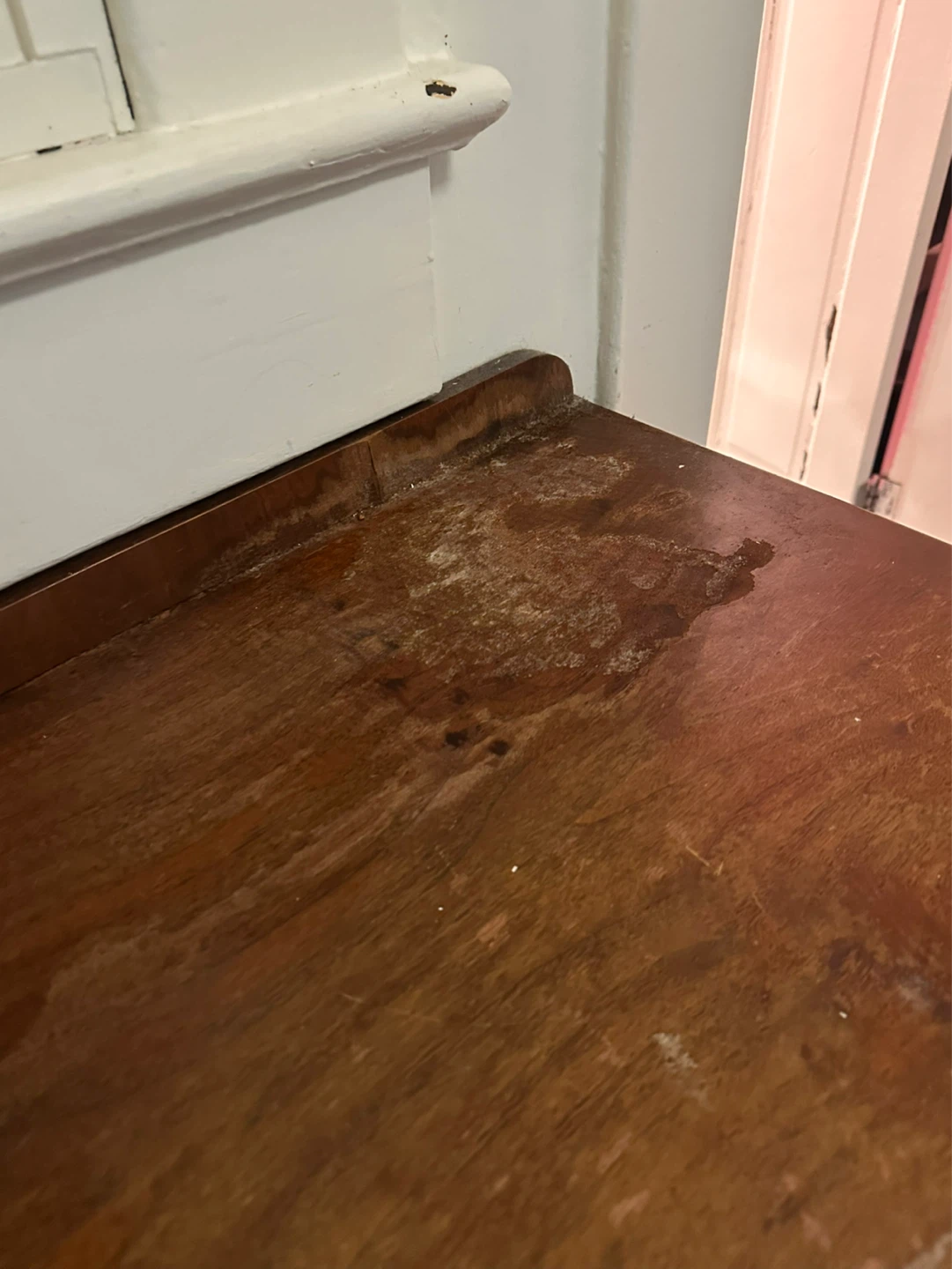 FREE vintage hutch/ sideboard. - photo 4