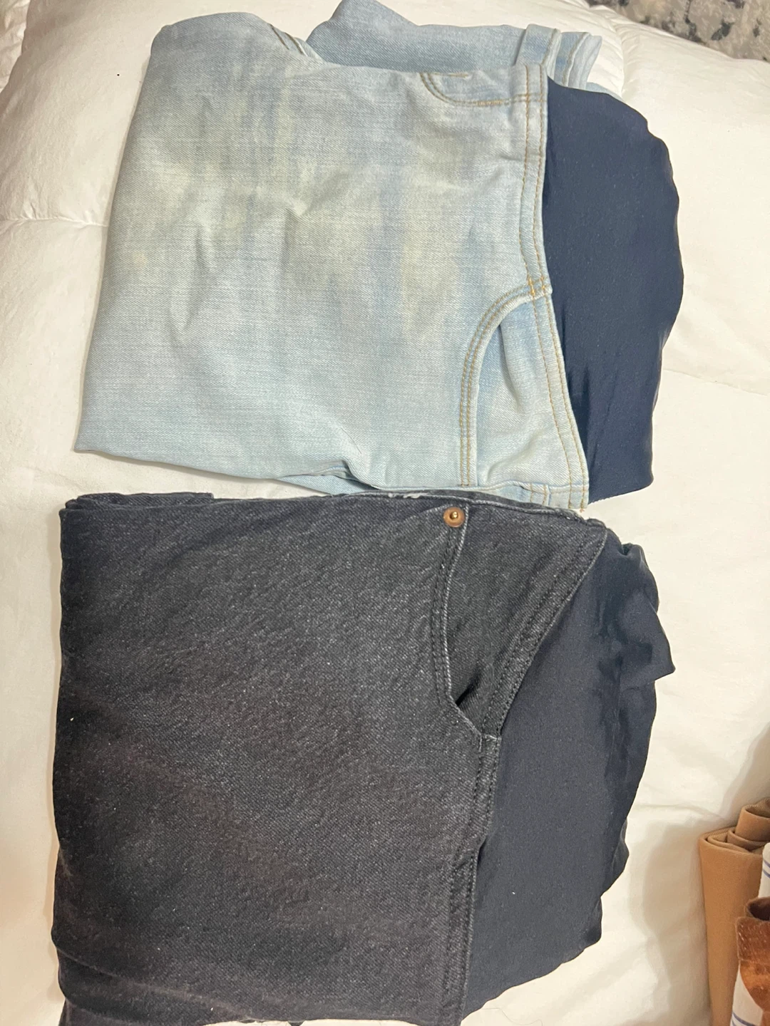 2 pairs of maternity jeans, light wash and black