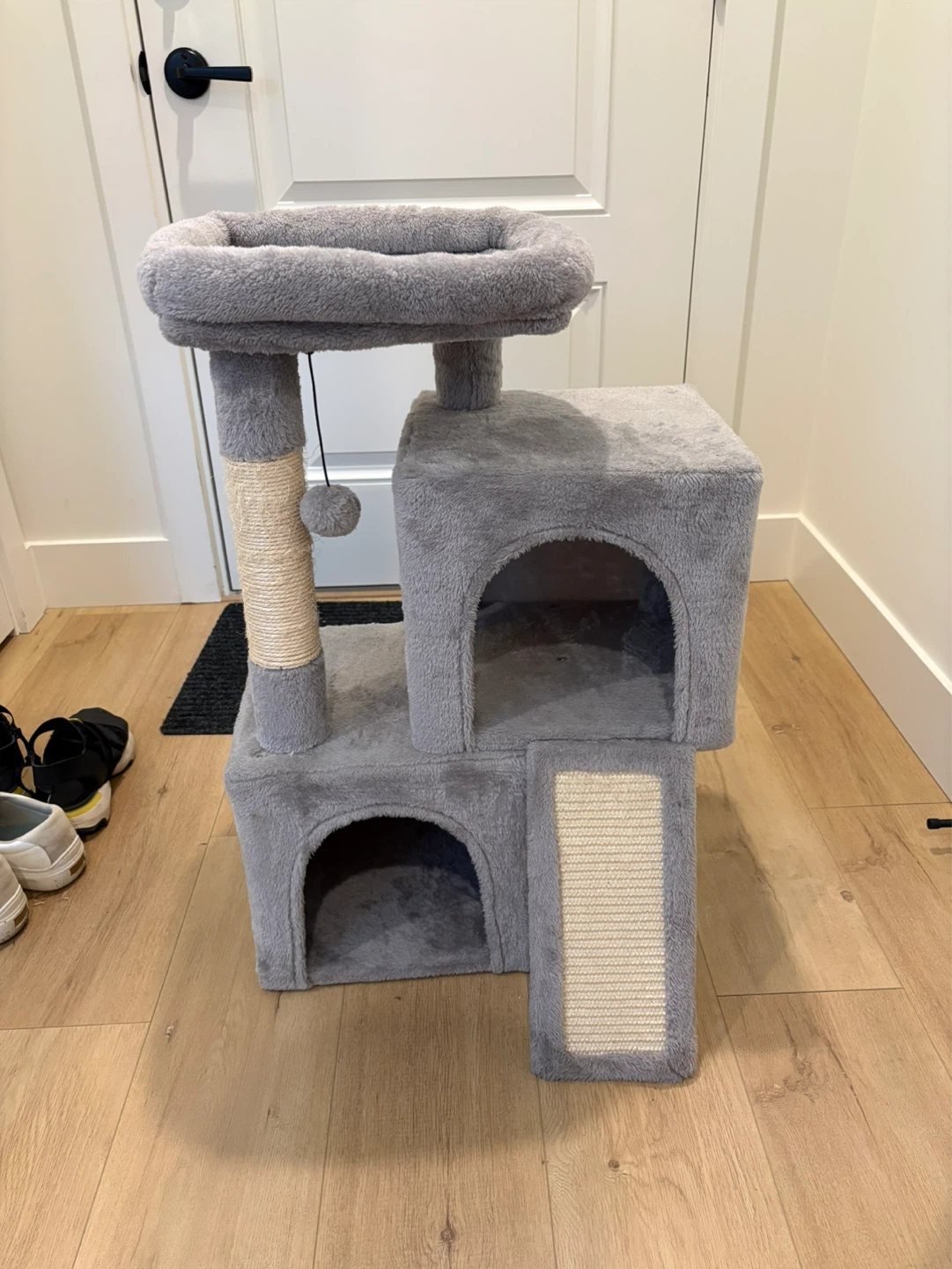 Cat tree