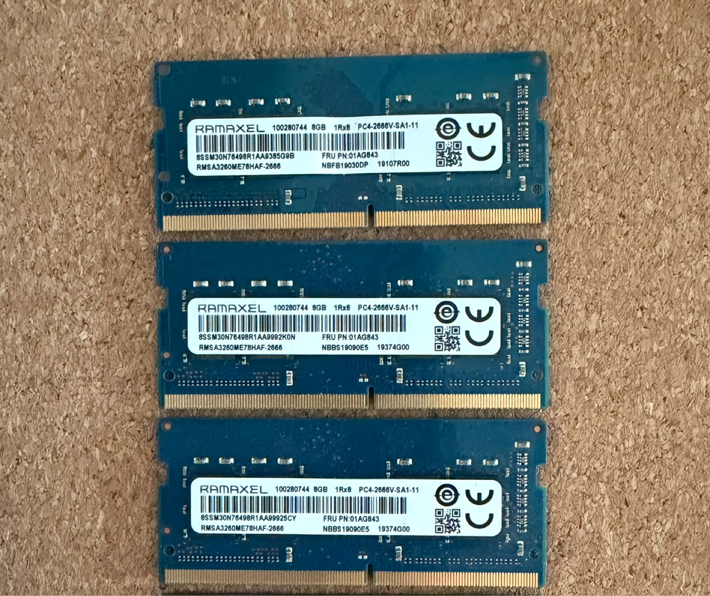 3x Genuine Lenovo 8GB DDR4 2666Mhz SODIMM laptop RAM 01AG843