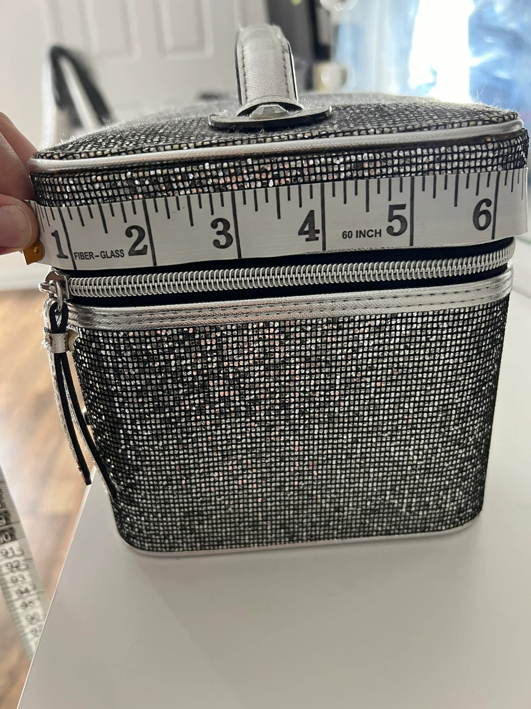 Victoria's Secret Sparkly Cosmetic Travel Case - photo 5