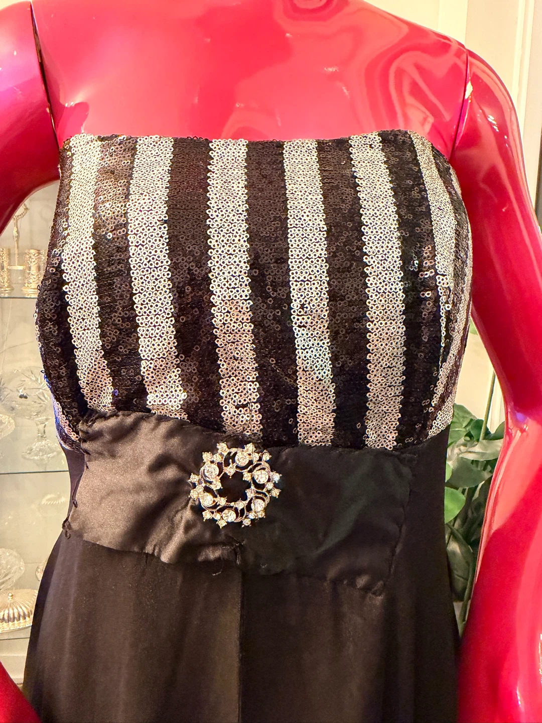 Strapless Black Evening Gown with Sequins and Brooch Accent - photo 2