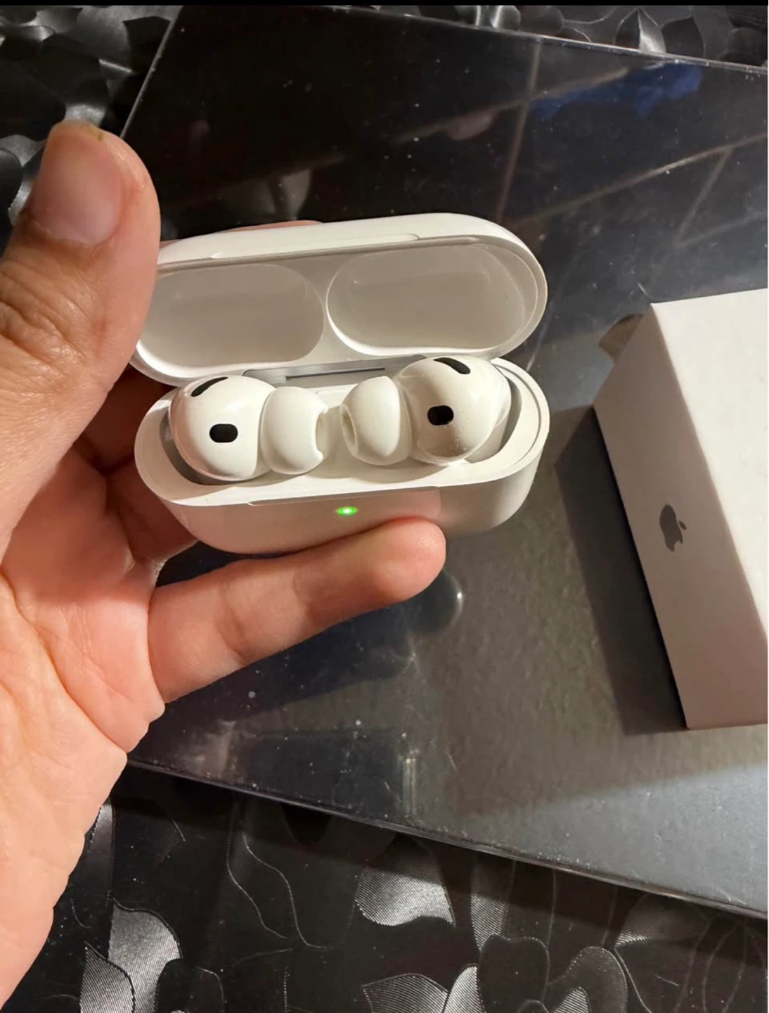 Apple AirPods Pro 3 - photo 2