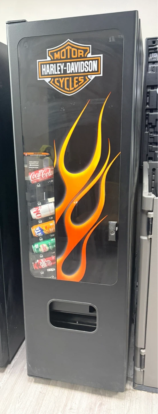Harley-Davidson Cycle Vending Machine - photo 2