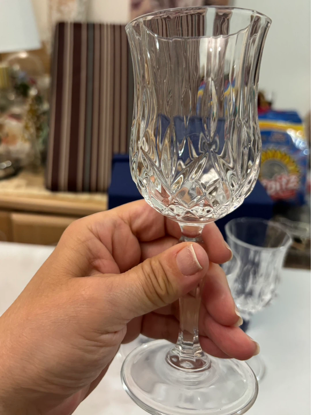 Set of 4 Crystal Wine Glasses - photo 4