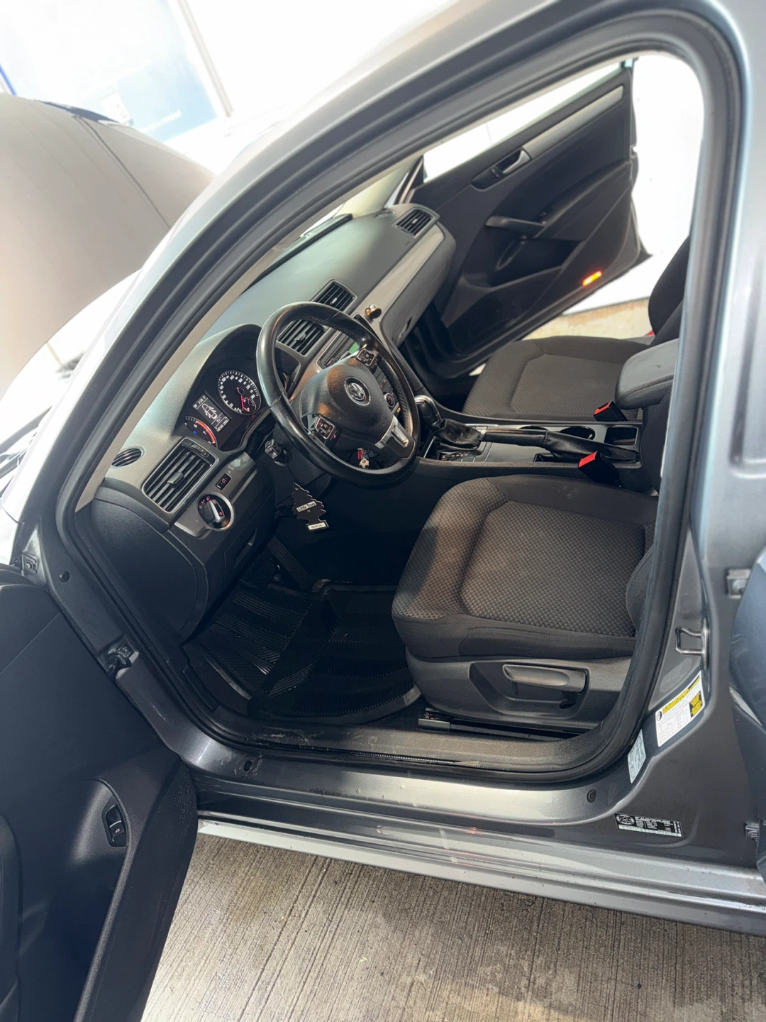 2013 Volkswagen Passat S – 145,000 km - photo 4