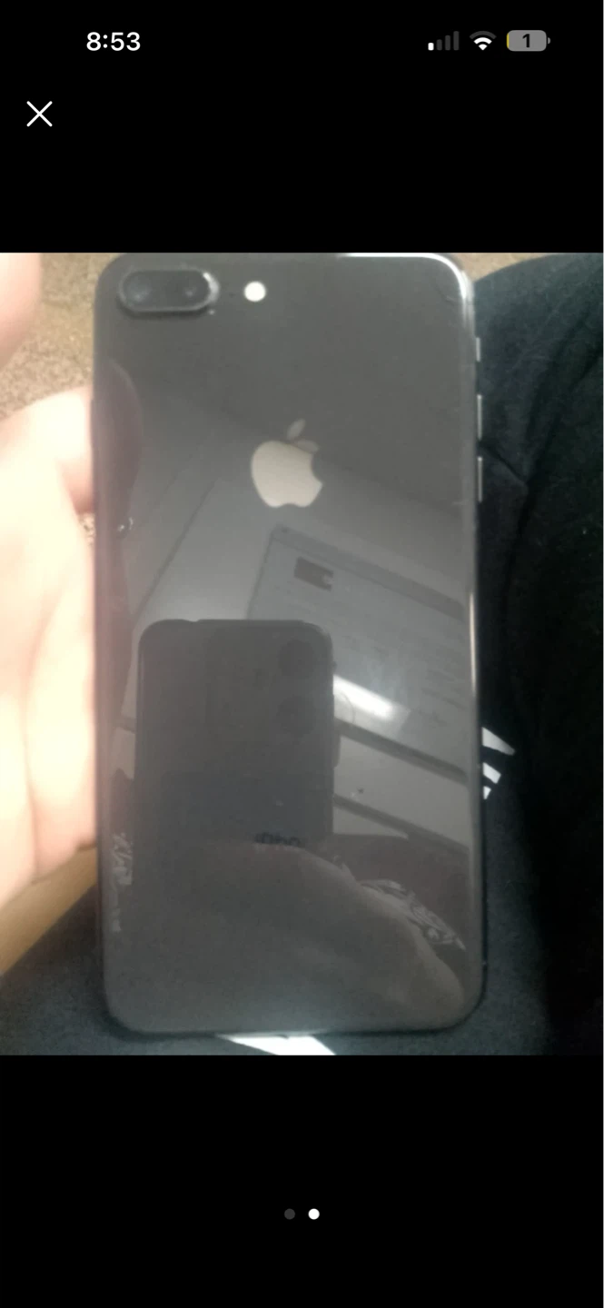 Selling my iPhone 8 - photo 2