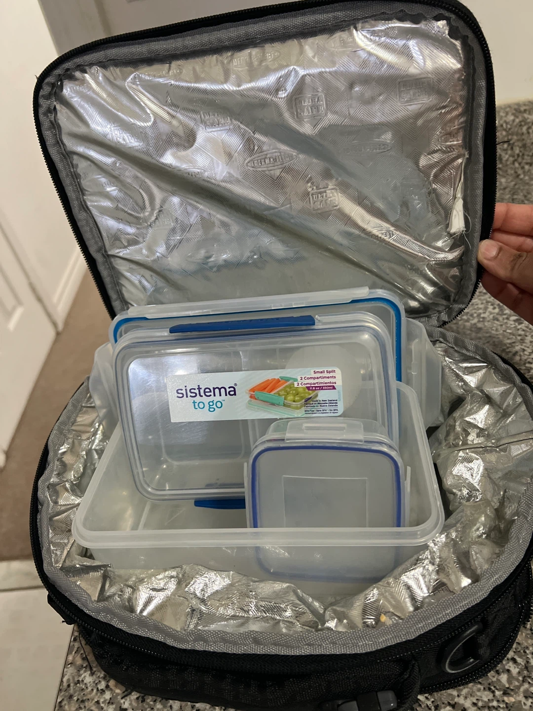 Columbia Insulated Lunch Bag with Sistema Containers - photo 4