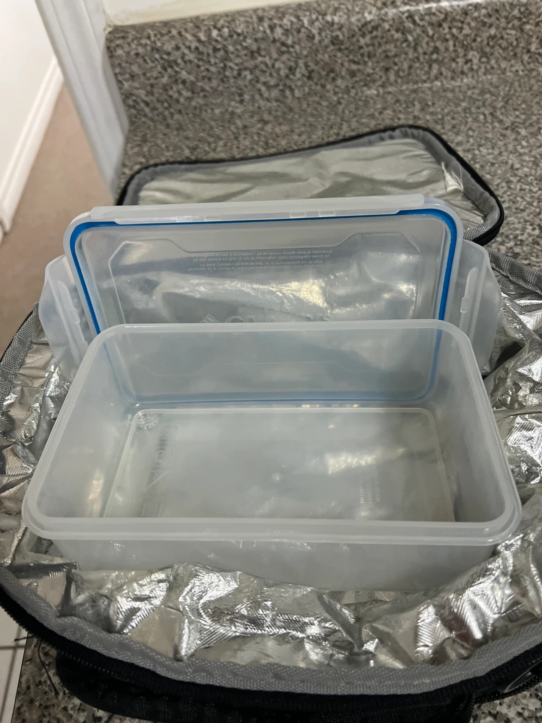 Columbia Insulated Lunch Bag with Sistema Containers - photo 2