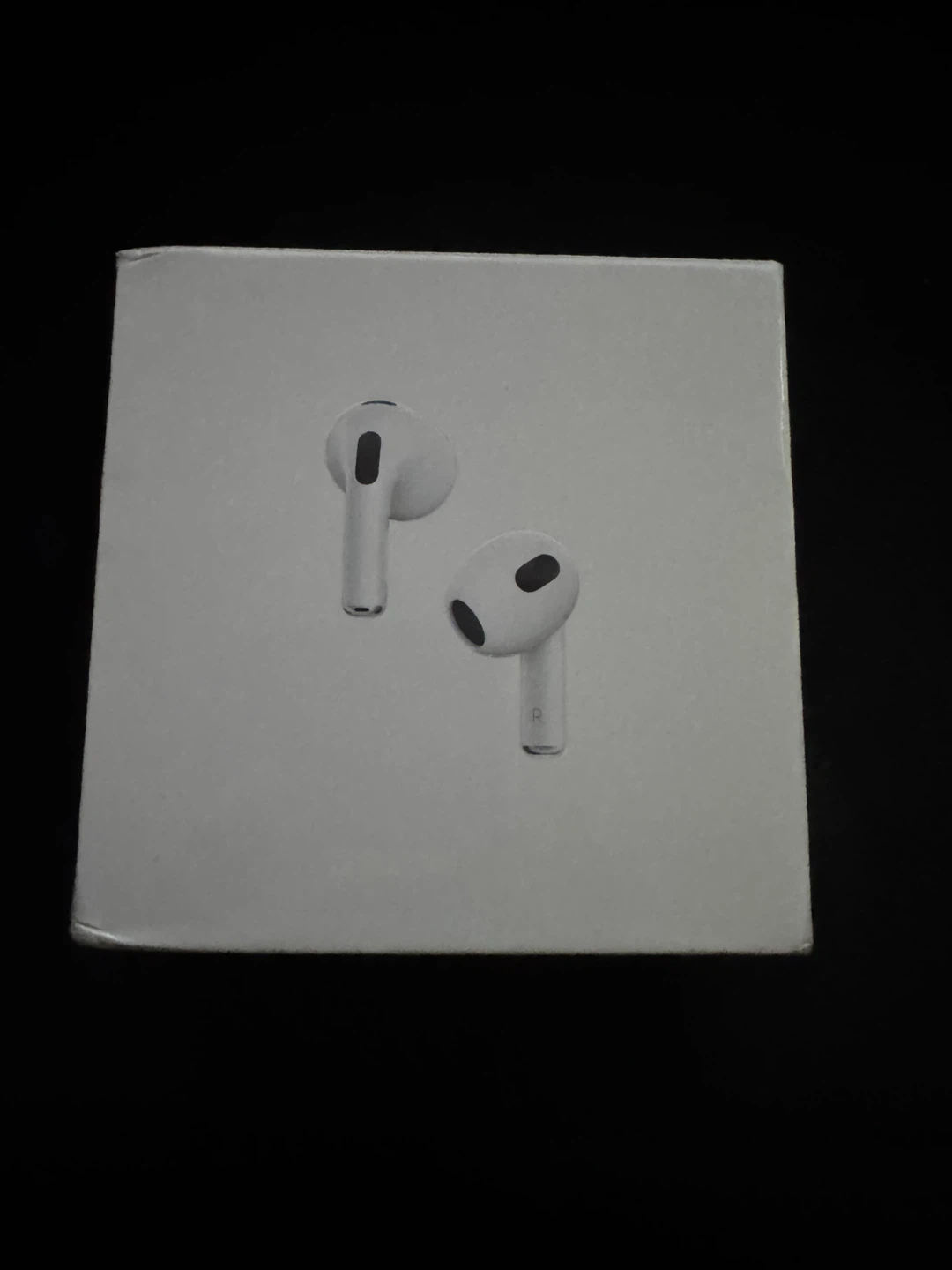 Apple AirPods (3rd Generation) with MagSafe Charging Case
