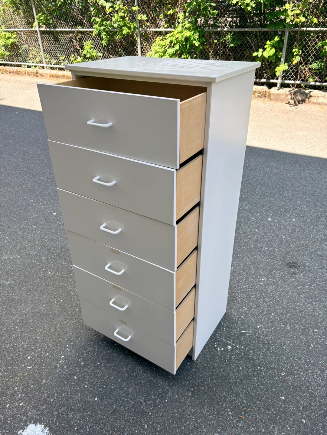 Dresser