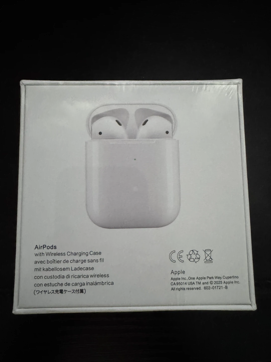 Apple AirPods (2nd gen) with Charging Case - photo 2
