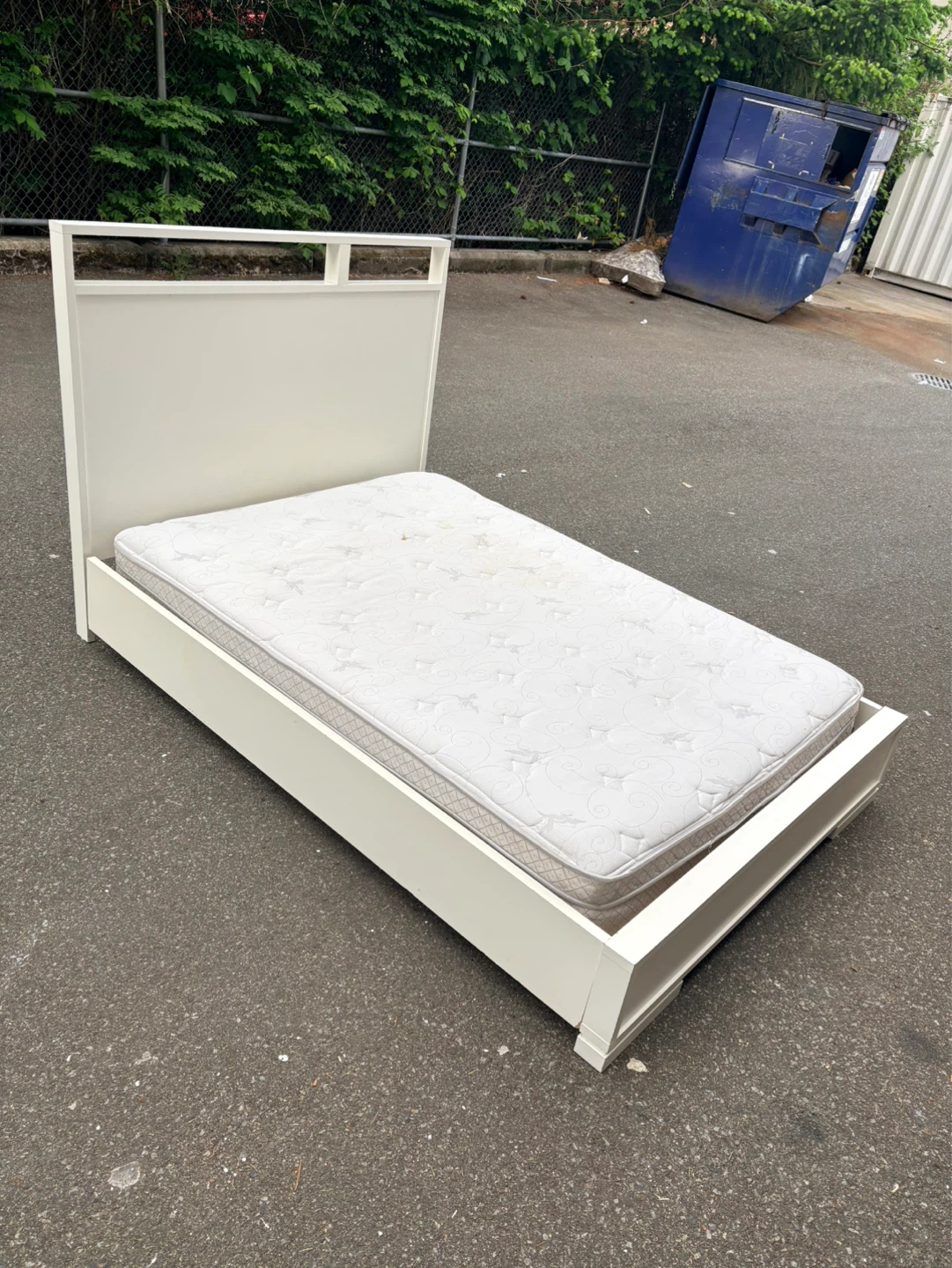 Double/ full bed frame - photo 2
