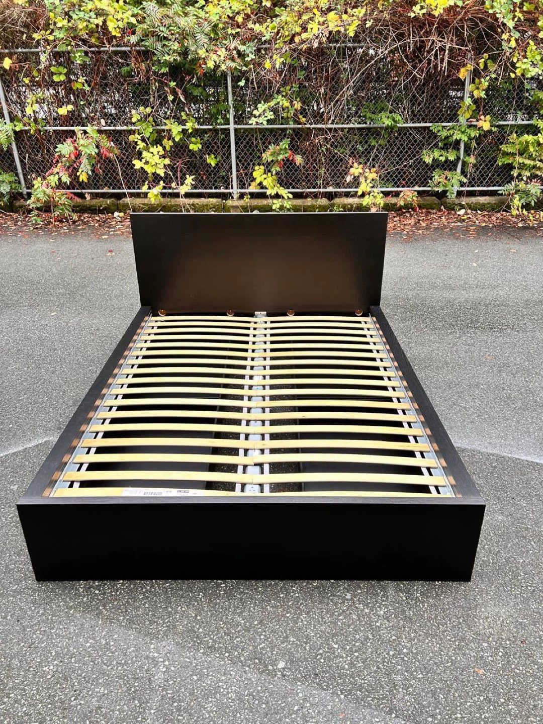 Queen size storage bed frame - photo 2