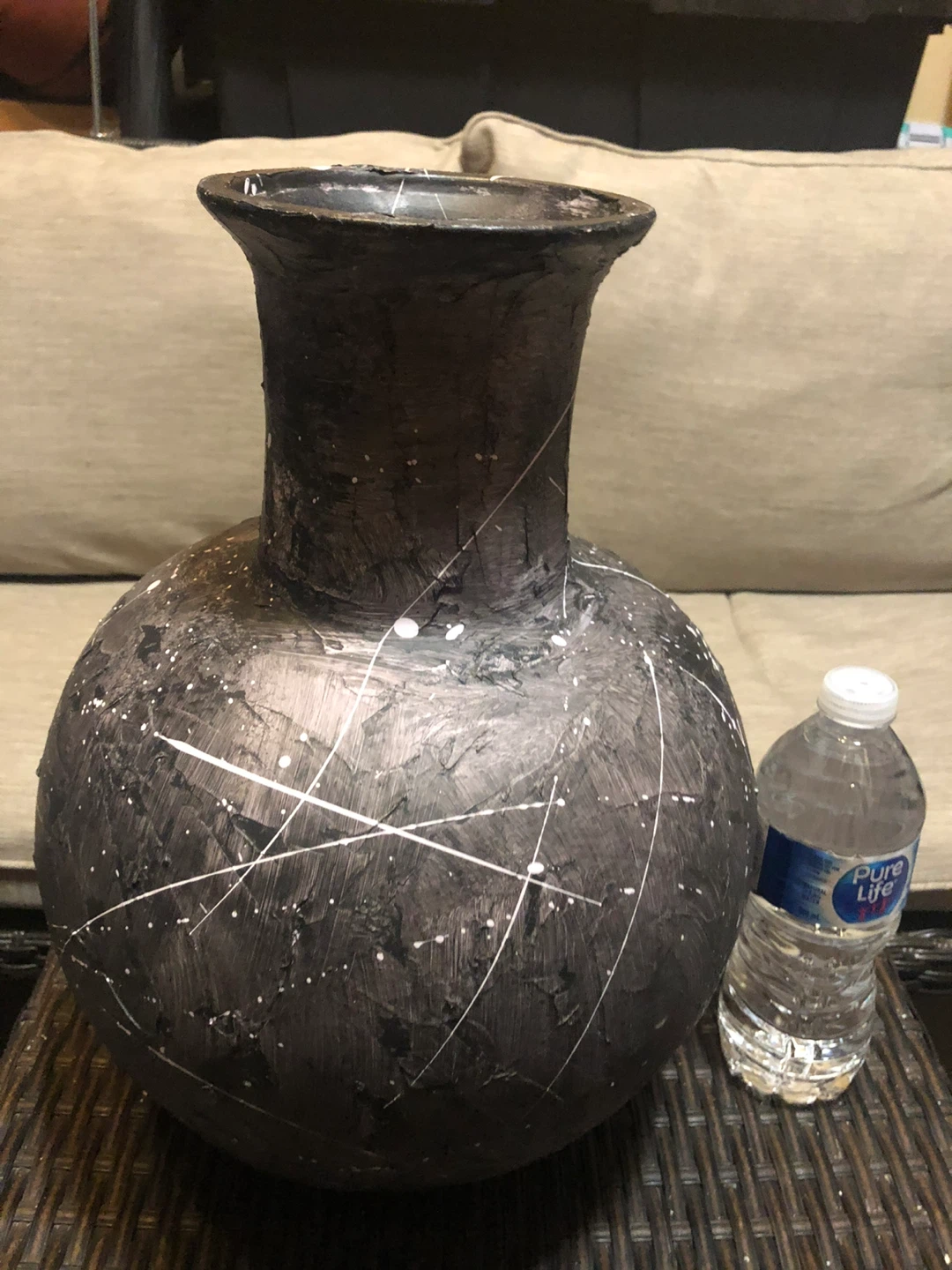 3 Decorative Vases - photo 3