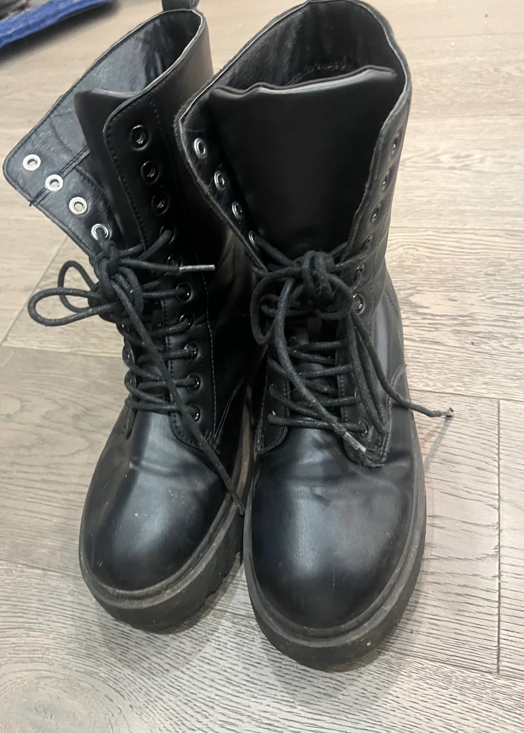 Black Lace-Up Combat Boots - photo 2