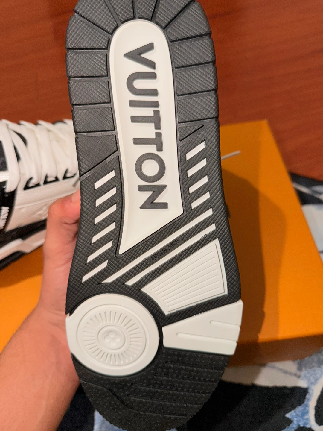 Louis Vuitton Men's Sneakers - photo 2